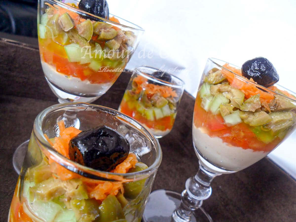 Verrines houmous tomates concombre et carottes