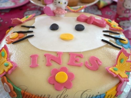 Gateau D Anniversaire Hello Kitty Amour De Cuisine