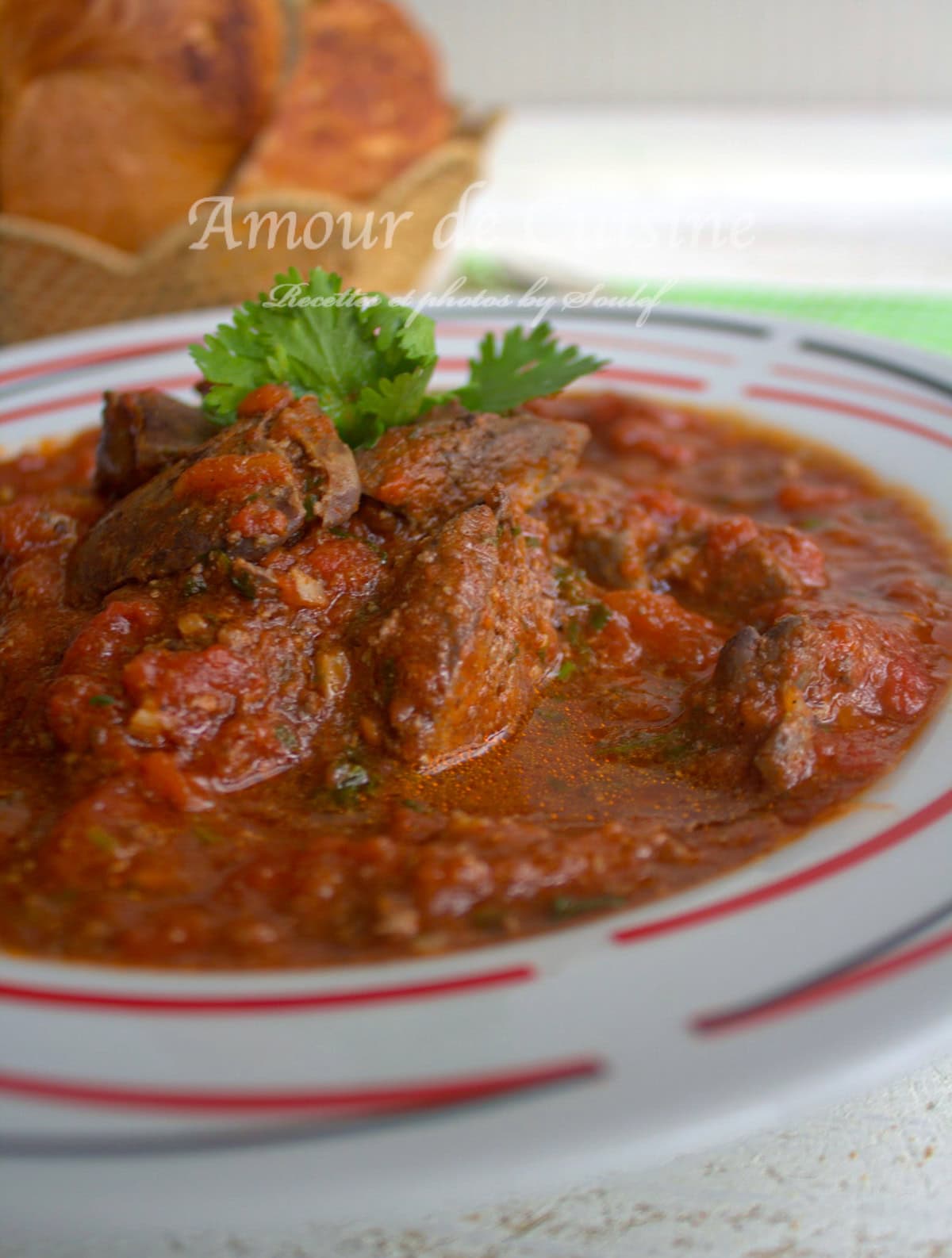 Foie de volailles en sauce tomate