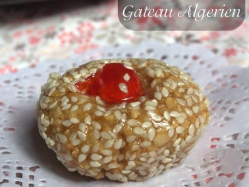 Mchewek Aux Grains De Sesame Gateau Algerien Economique En Video Amour De Cuisine