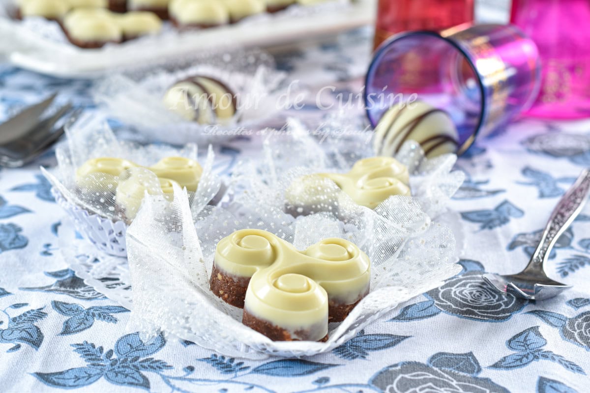 Bniwen aux cacahuètes et chocolat blanc