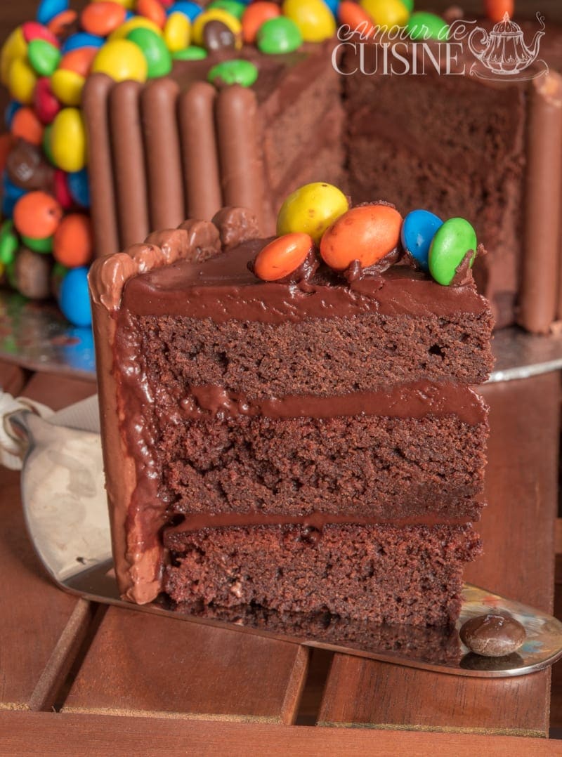 Le Gravity Cake Gateau D Anniversaire Au Chocolat M Ms Amour De Cuisine