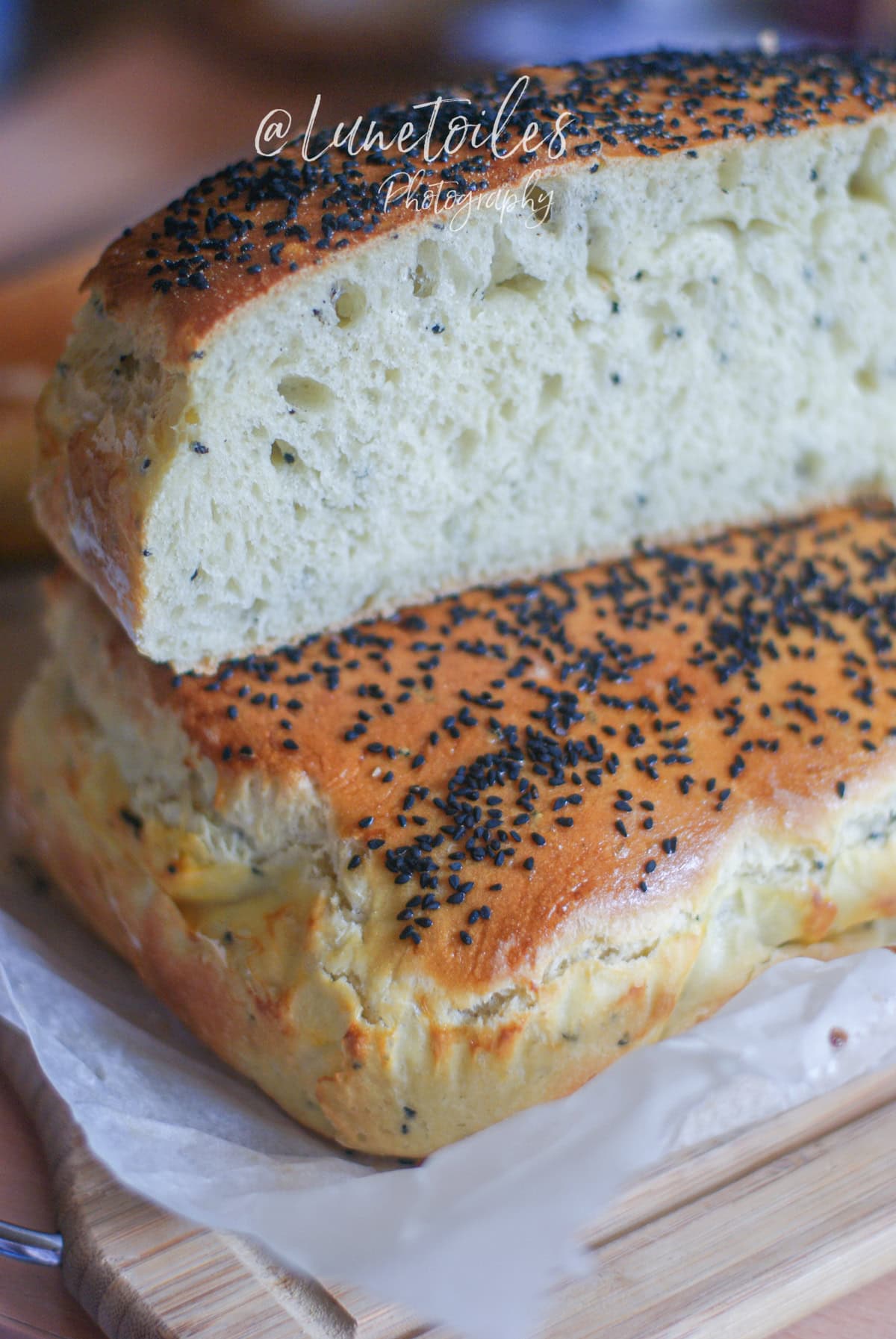 Pain aux graines de nigelle avec la technique tangzhong