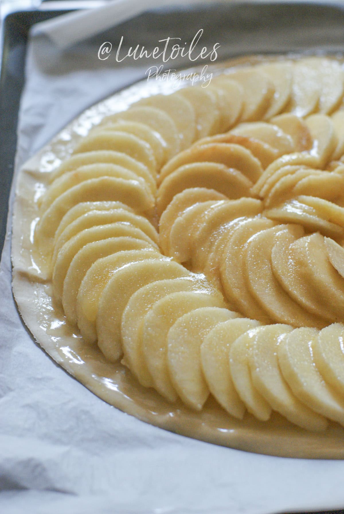 tarte fine aux pommes avant cuisson