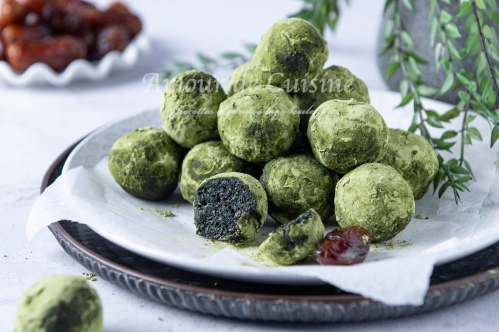 Energy balls aux dattes et spiruline