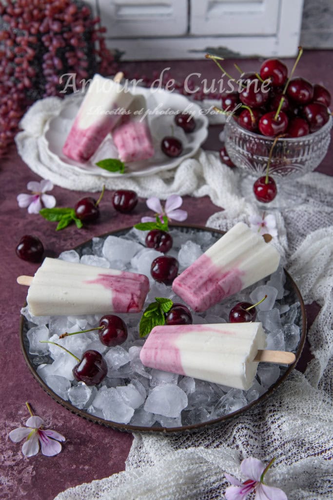 esquimaux aux cerises et yaourt glacé.