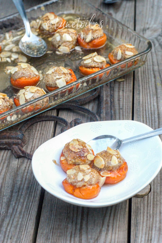 Abricots rotis au four aux amandes