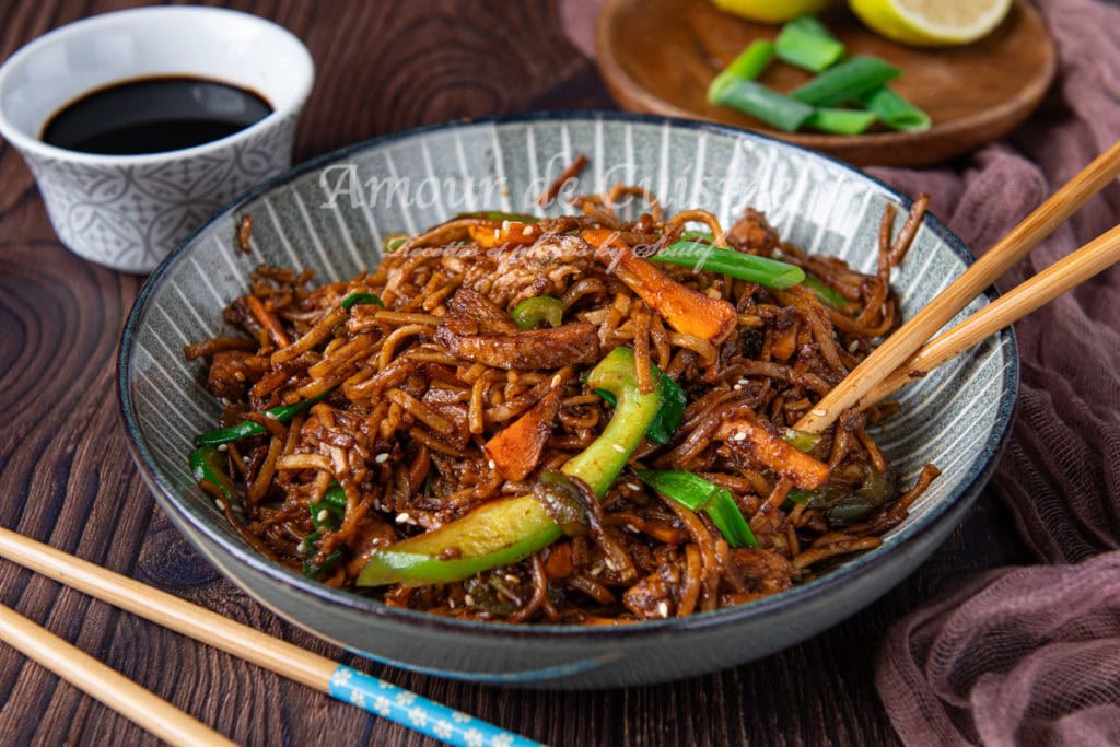 nouilles chinoises sautées au poulet