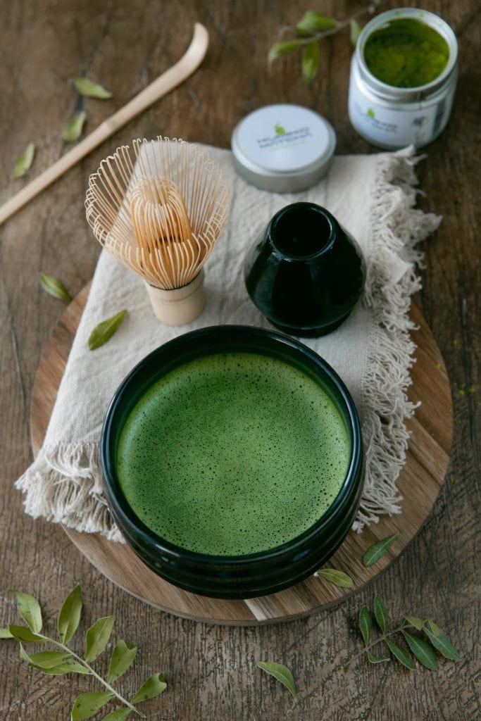 Le matcha doit être d'un vert vif comme sur l'image pour être bon en goût.